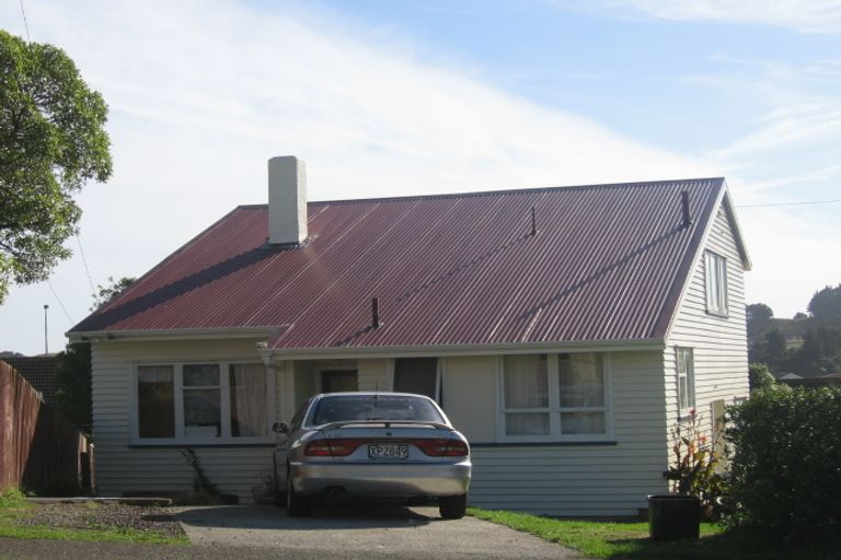 Photo of property in 31 Astrolabe Street, Cannons Creek, Porirua, 5024