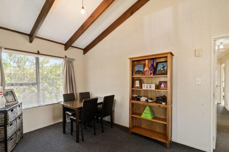 Photo of property in 37 Tennyson Drive, Owhata, Rotorua, 3010