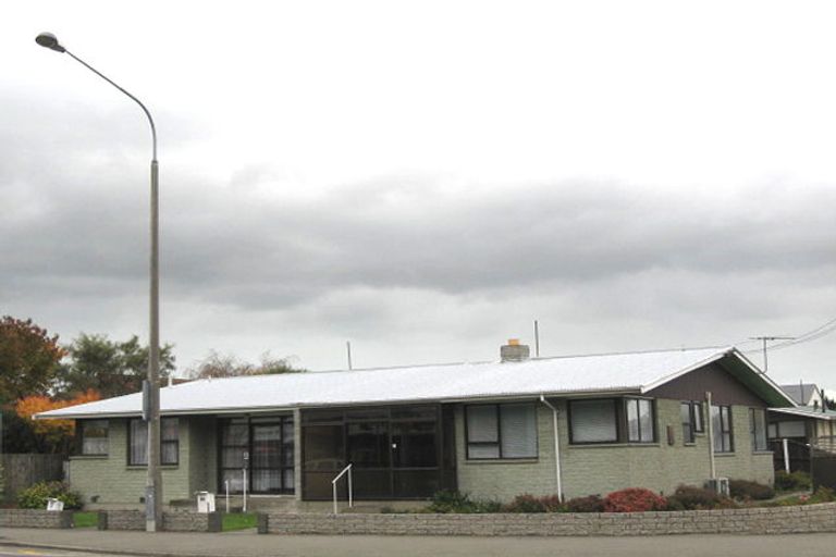 Photo of property in 1/96 Main North Road, Papanui, Christchurch, 8052