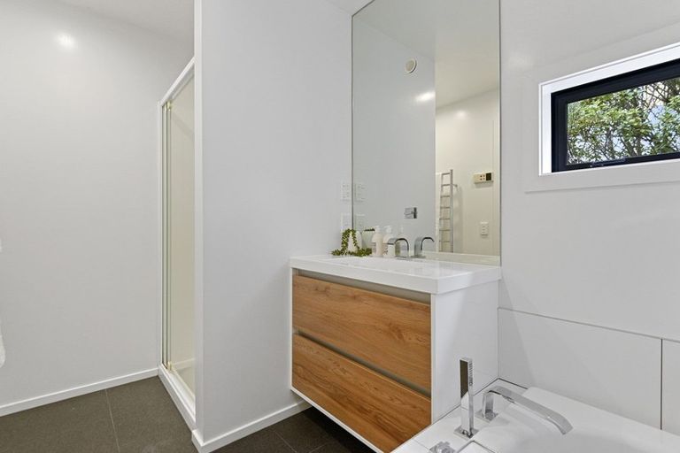 Photo of property in 6 Craigieburn Lane, Mount Pleasant, Christchurch, 8081