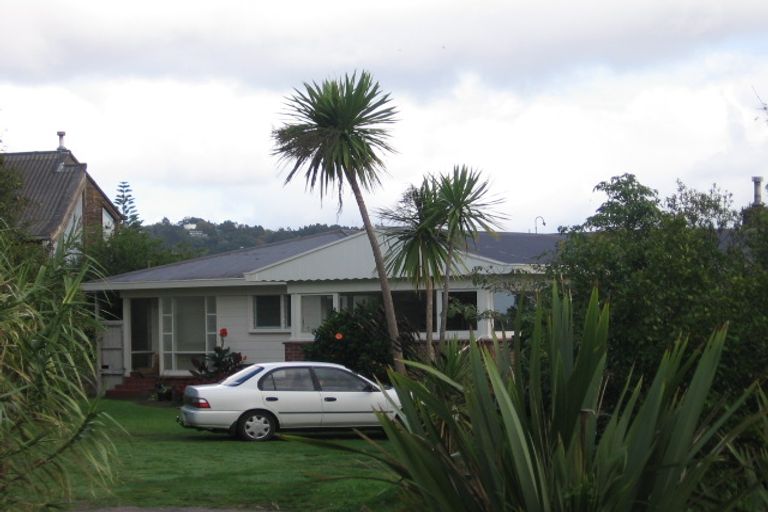 Photo of property in 265 Titirangi Road, Titirangi, Auckland, 0604