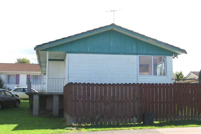 Photo of property in 3/14 Dalmatia Place, Henderson, Auckland, 0612