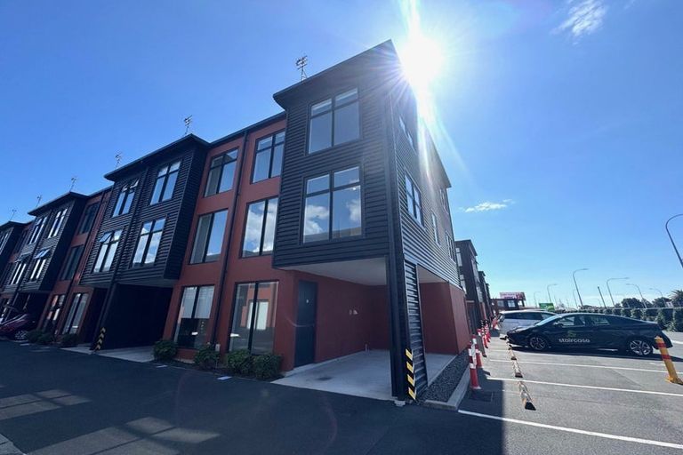 Photo of property in 34/17 Owens Place, Mount Maunganui, 3116