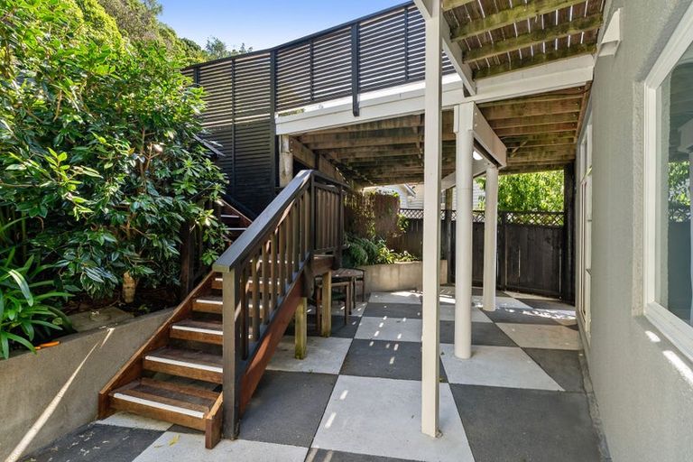 Photo of property in 90b Awa Road, Seatoun, Wellington, 6022