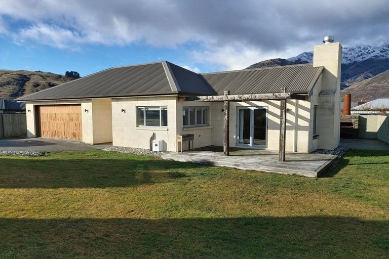 Photo of property in 6 Erskine Street, Lake Hayes, Queenstown, 9304