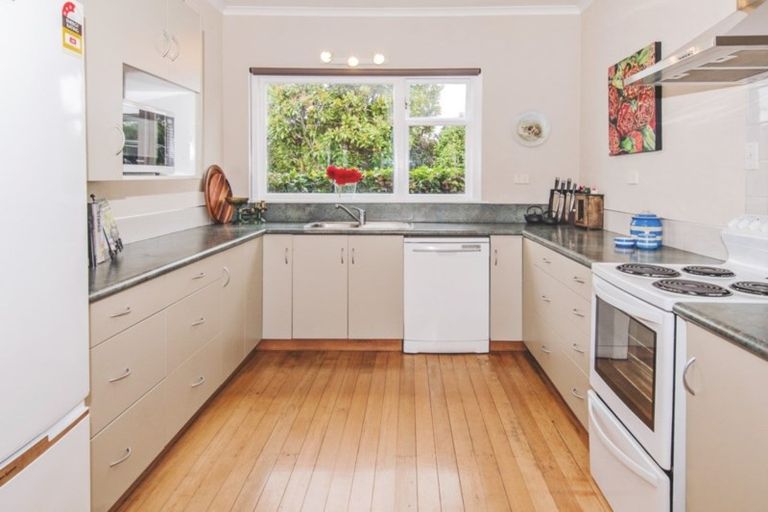 Photo of property in 4 Thornton Street, Darfield, 7510