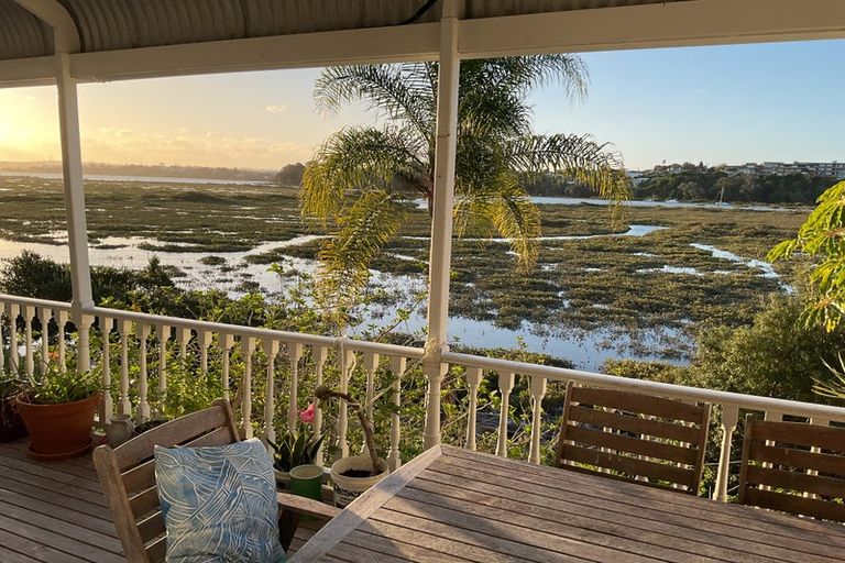 Photo of property in 11 Bulwer Street, Devonport, Auckland, 0624