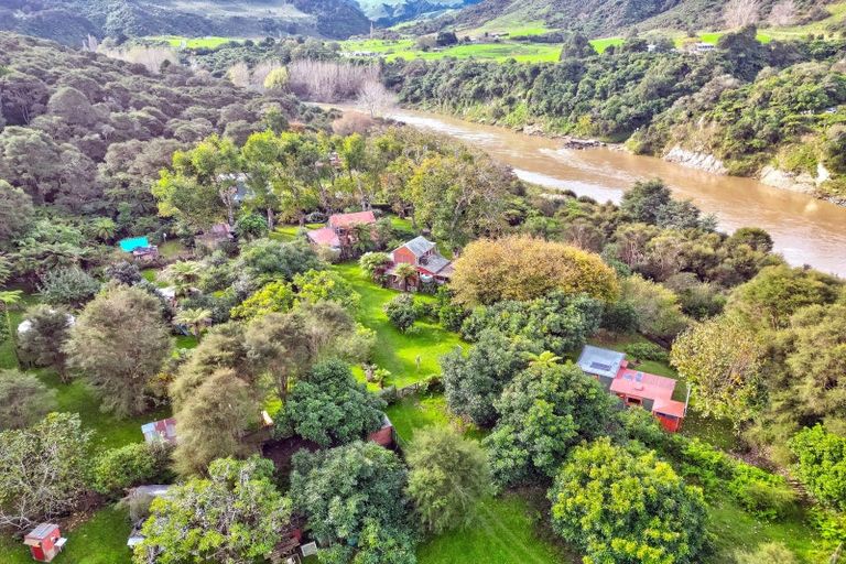 Photo of property in 3081 Whanganui River Road, Matahiwi, Whanganui, 4576