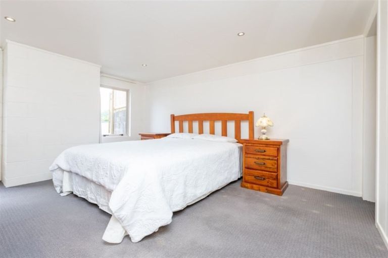 Photo of property in 1 Gibson Road, Dinsdale, Hamilton, 3204