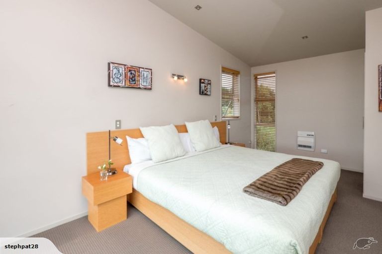 Photo of property in 1a Burgess Hill Road, Burgess Park, New Plymouth, 4371