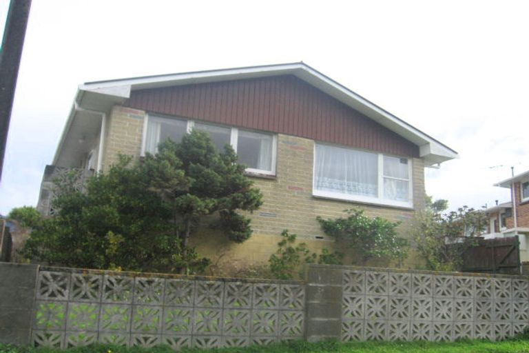 Photo of property in 5 Cedar Street, Maungaraki, Lower Hutt, 5010