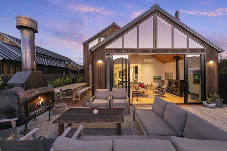 Photo of property in 170b Beacon Point Road, Wanaka, 9305