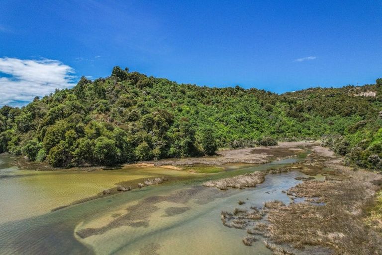 Photo of property in 27 Lady Barkly Grove, Kaiteriteri, Motueka, 7197