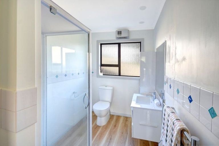 Photo of property in 2 Church Hill Road, Green Island, Dunedin, 9018