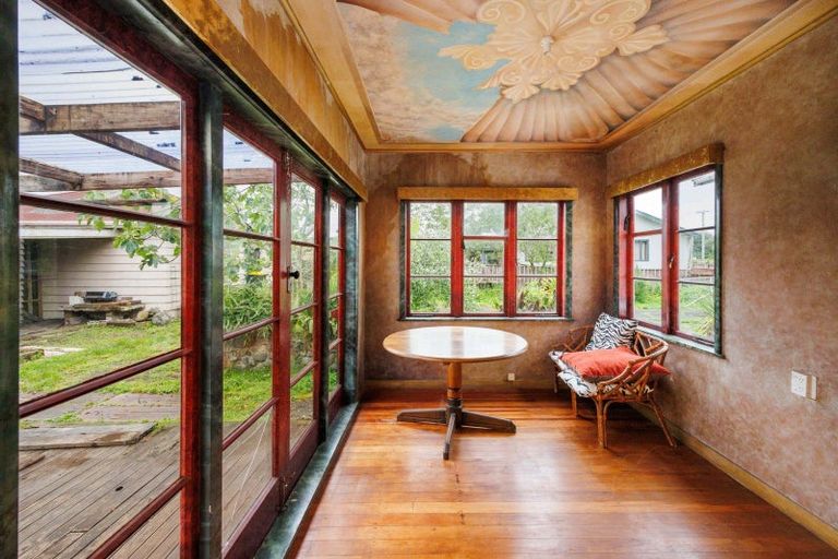 Photo of property in 9 Liverpool Street, Levin, 5510