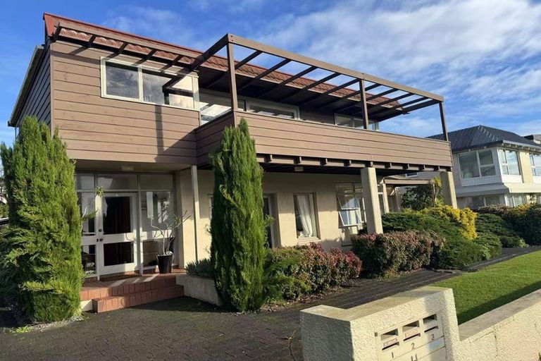 Photo of property in 14 Murray Grey Lane, Karaka, 2580