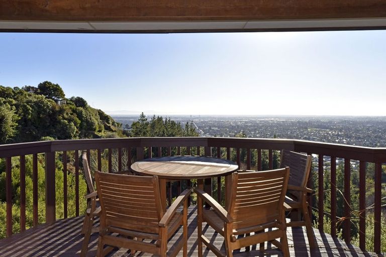 Photo of property in 7 Arahura Place, Cashmere, Christchurch, 8022