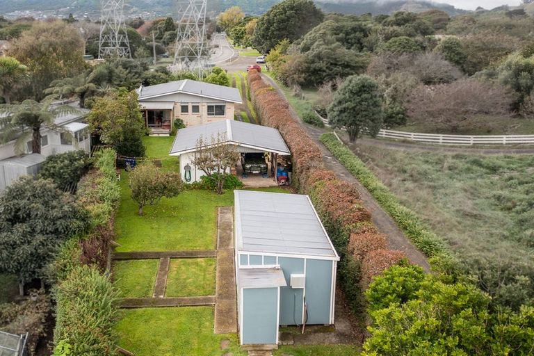 Photo of property in 324 Te Moana Road, Waikanae, 5036