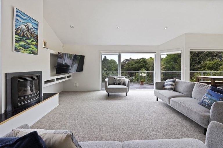 Photo of property in 15 Shortland Street, Lower Vogeltown, New Plymouth, 4310