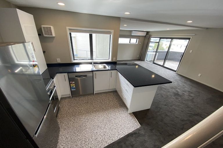 Photo of property in 155 Grant Road, Thorndon, Wellington, 6011