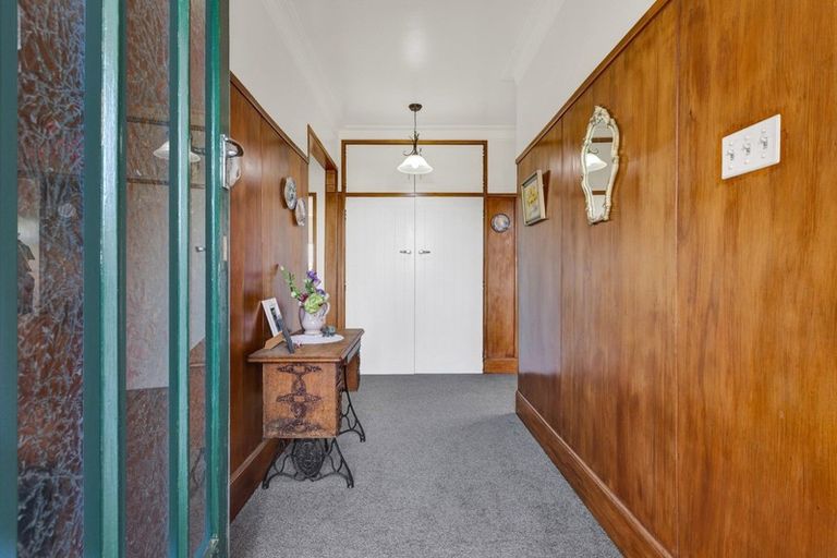 Photo of property in 38 Brown Street, Inglewood, 4330