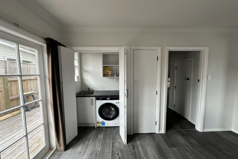 Photo of property in 4 Norwich Place, Awapuni, Palmerston North, 4412