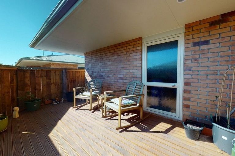 Photo of property in 20 Reeve Street, Levin, 5510