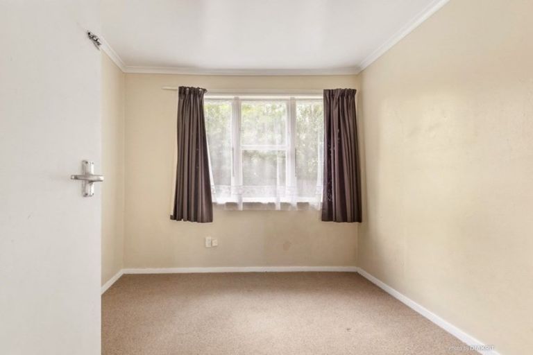 Photo of property in 5a Mangaroa Hill Road, Clouston Park, Upper Hutt, 5018