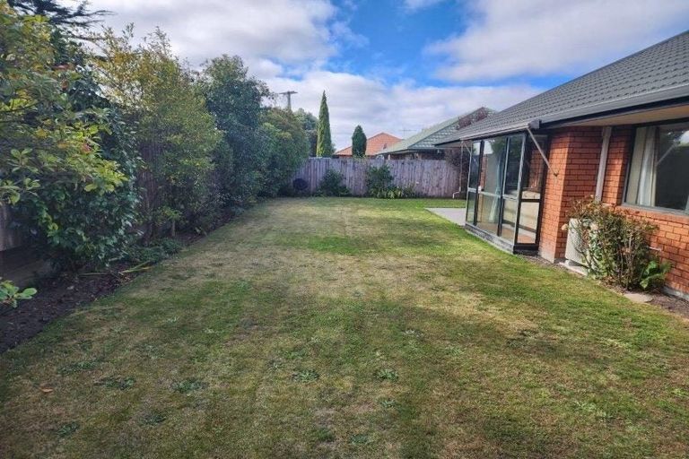 Photo of property in 23a Farquhars Road, Redwood, Christchurch, 8051