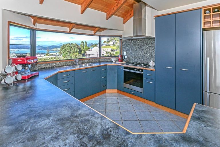 Photo of property in 5 Tirinui Crescent, Tairua, 3508