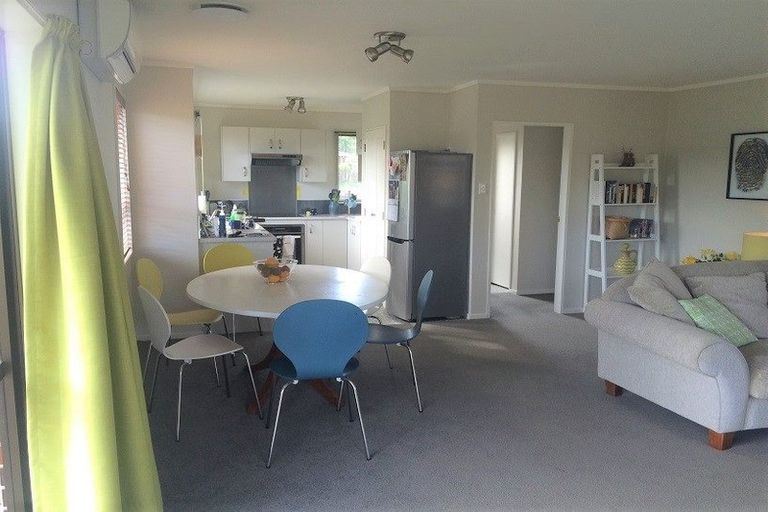 Photo of property in 57c Raumati Road, Raumati Beach, Paraparaumu, 5032