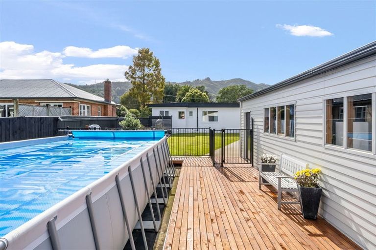 Photo of property in 6 Hudson Avenue, Ebdentown, Upper Hutt, 5018