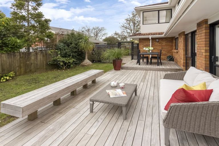 Photo of property in 1/3 Waller Avenue, Bucklands Beach, Auckland, 2012