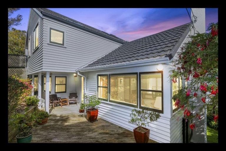 Photo of property in 4 Clive Road, Khandallah, Wellington, 6035