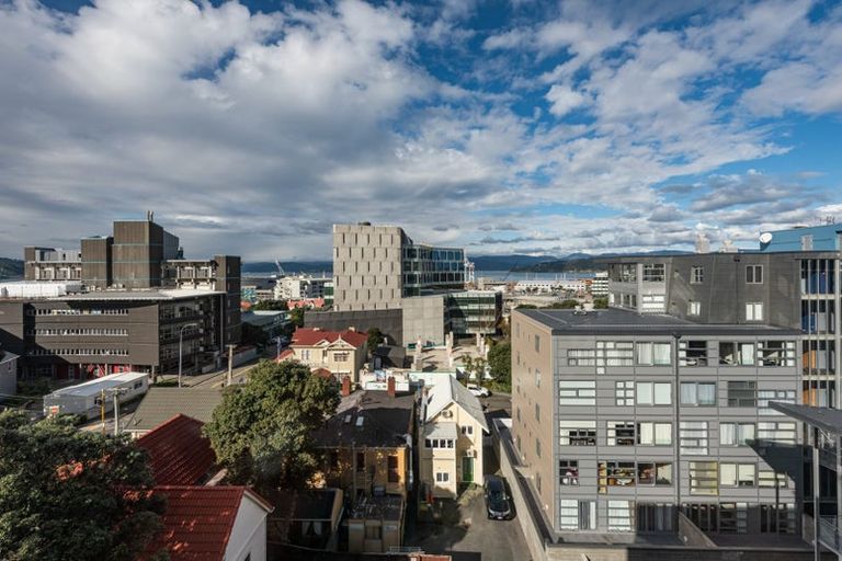 Photo of property in St Pauls Apartments, 102/43 Mulgrave Street, Thorndon, Wellington, 6011