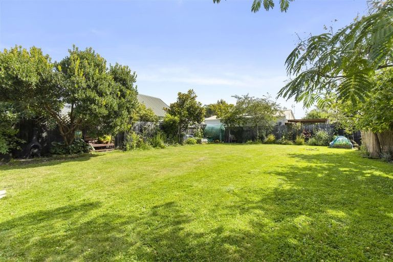 Photo of property in 11 Havelock Street, Phillipstown, Christchurch, 8011