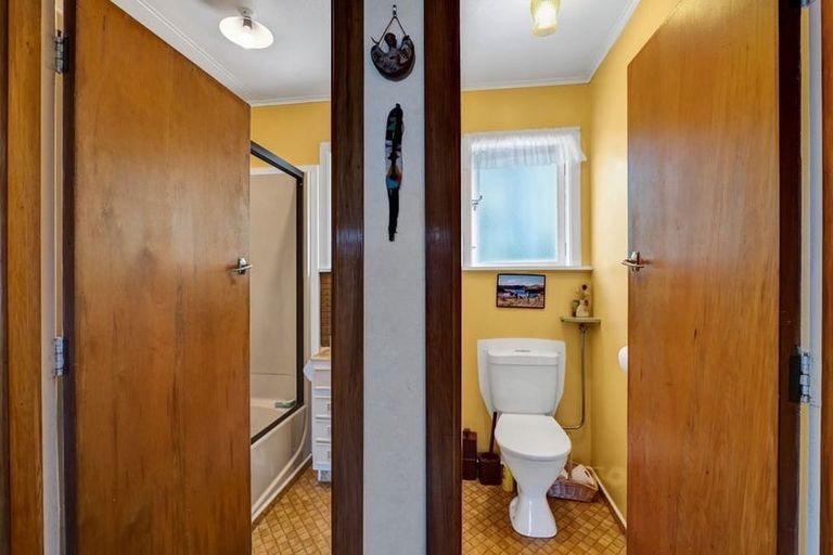 Photo of property in 36 Trafalgar Street, Westown, New Plymouth, 4310