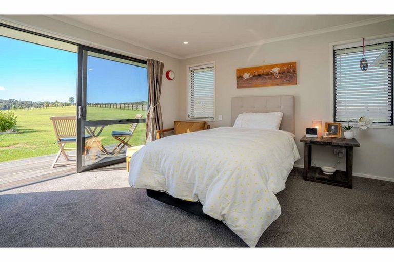 Photo of property in 1 Fernbird Grove, Kerikeri, 0294