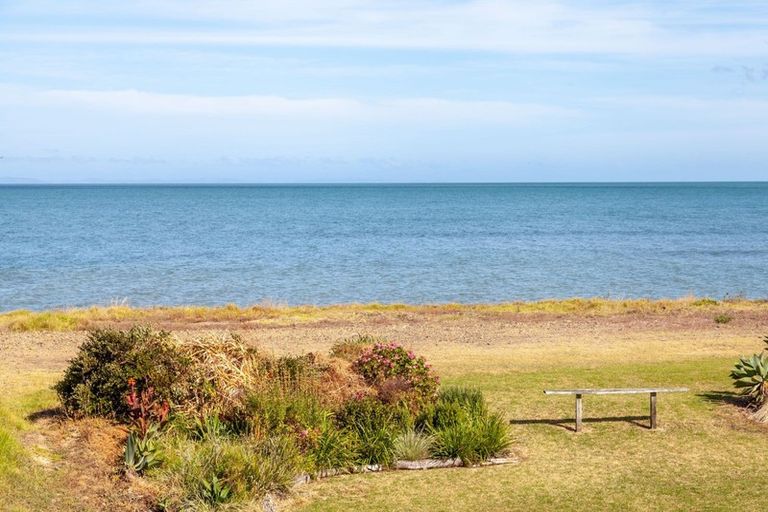 Photo of property in 29 Seaview Avenue, Te Puru, Thames, 3575