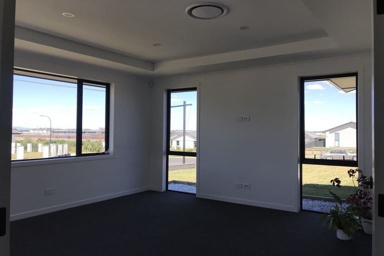 Photo of property in 23 Waireka Road, Rototuna North, Hamilton, 3210