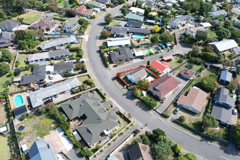 Photo of property in 79a Eatwell Avenue, Paraparaumu Beach, Paraparaumu, 5032