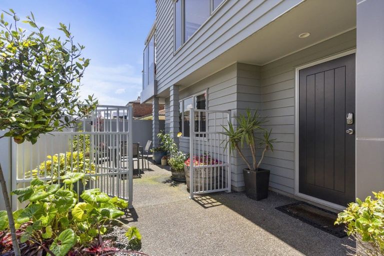Photo of property in 1 Rita Street, Mount Maunganui, 3116