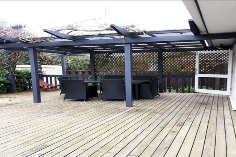 Photo of property in 17 Maugham Drive, Bucklands Beach, Auckland, 2014