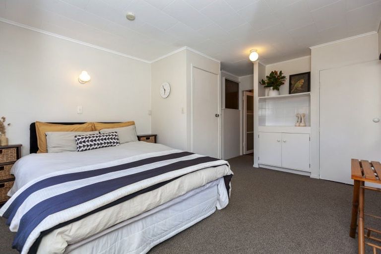 Photo of property in 19 Dale Road, Raumati South, Paraparaumu, 5032