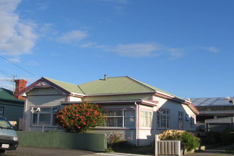 Photo of property in 8 Atiawa Street, Petone, Lower Hutt, 5012