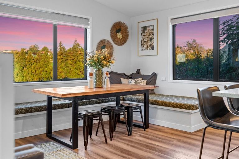 Photo of property in 16 Mearns Way, Ohauiti, Tauranga, 3112