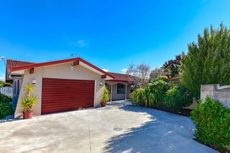 Photo of property in 8 Hersham Place, Bromley, Christchurch, 8062