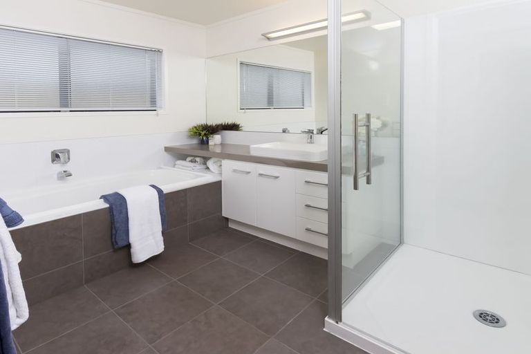 Photo of property in 1/3 Waller Avenue, Bucklands Beach, Auckland, 2012