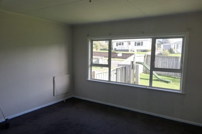 Photo of property in 41 Leicester Street, Cannons Creek, Porirua, 5024