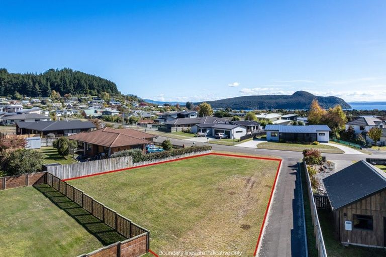 Photo of property in 105 Kahotea Drive, Motuoapa, 3382